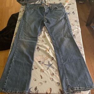 Women’s Levi’s 545 Low boot cut jeans